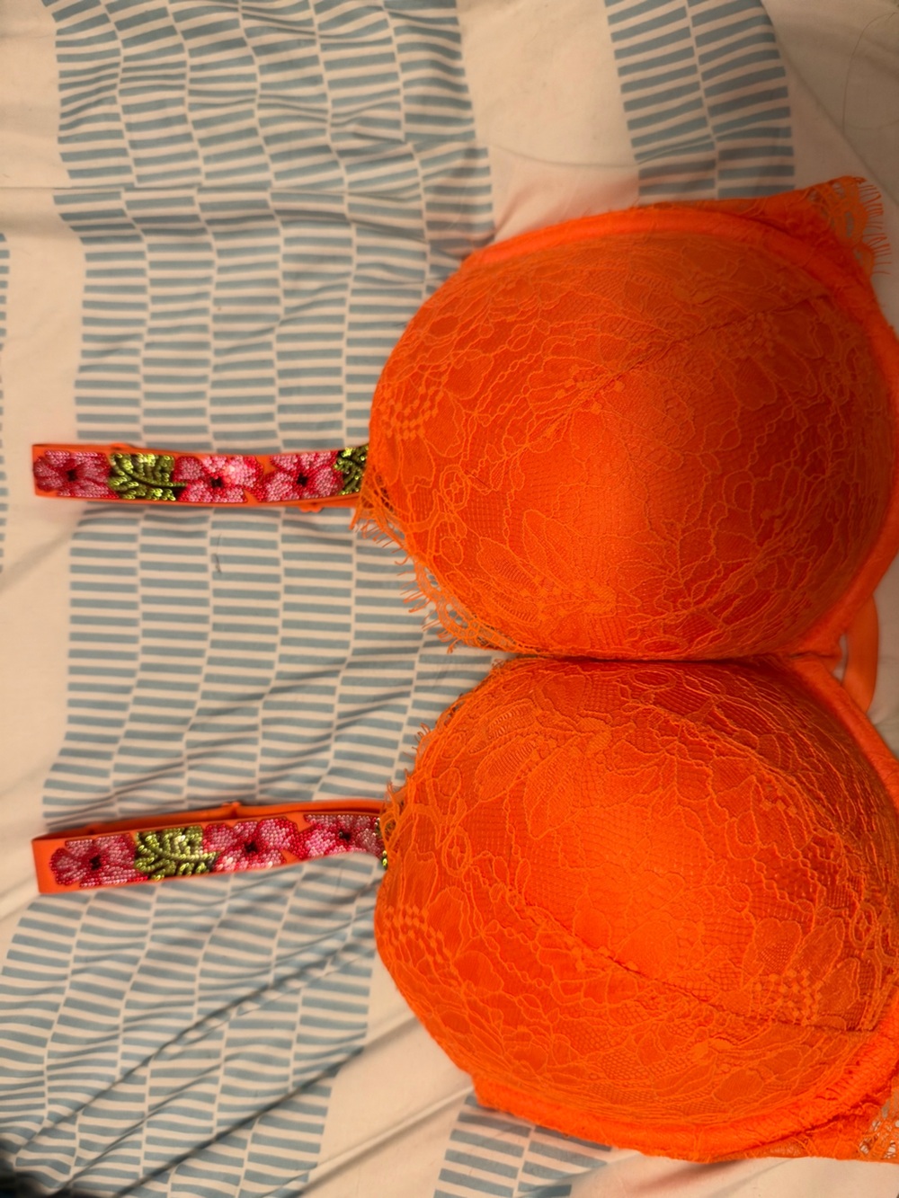 Embellished Lace Push-Up Bra - Orange